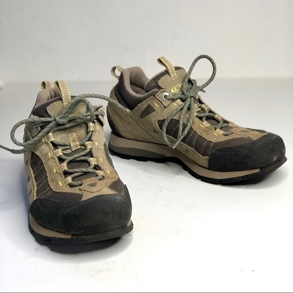 Salomon vintage hiking shoes low top lace up khaki grey suede and mesh size 9 - Picture 1 of 12